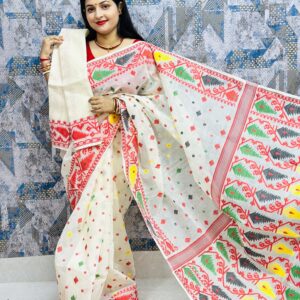 রেশম জামদানি শাড়ি। সাথে ব্লাউজ পিস থাকবে একদম ফ্রি